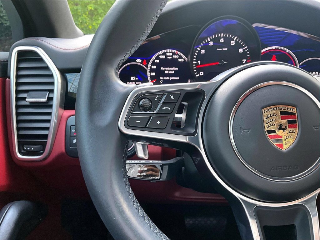 Certified 2023 Porsche Cayenne Coupe AWD/4WD image 23