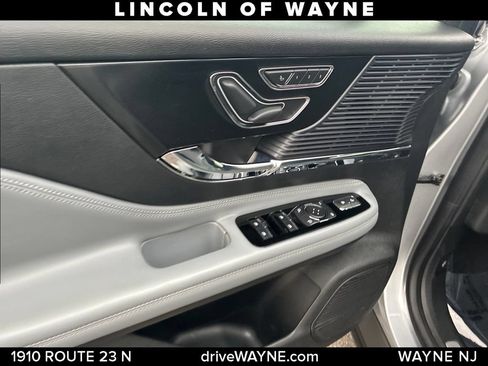 Certified 2021 Lincoln Corsair AWD w/ Premium Package image 14