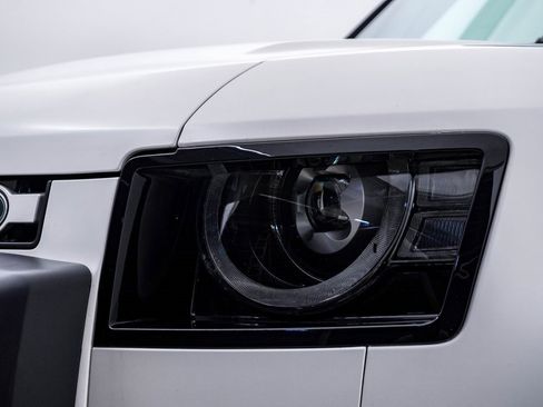 Used 2024 Land Rover Defender 110 S image 7