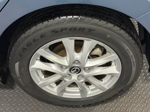 Used 2015 MAZDA MAZDA3 i Touring image 18