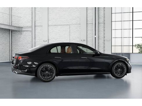 New 2026 Mercedes-Benz E 450 4MATIC Sedan image 19