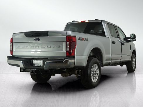 Used 2022 Ford F250 XLT AWD/4WD image 5