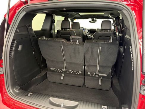 New 2026 Chrysler Pacifica Select AWD/4WD image 8