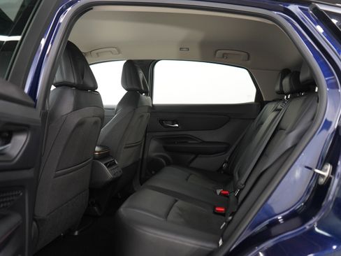 Used 2025 Nissan Ariya AWD image 17