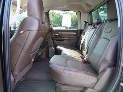 Used 2025 RAM 2500 Limited AWD/4WD image 5