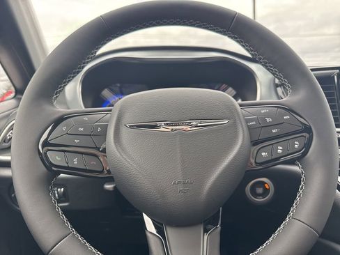 New 2026 Chrysler Pacifica Limited w/ S Appearance Package image 21