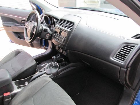 Used 2015 Mitsubishi Outlander Sport ES AWD/4WD image 30