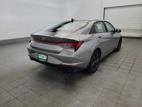 Used 2023 Hyundai Elantra Blue FWD image 9