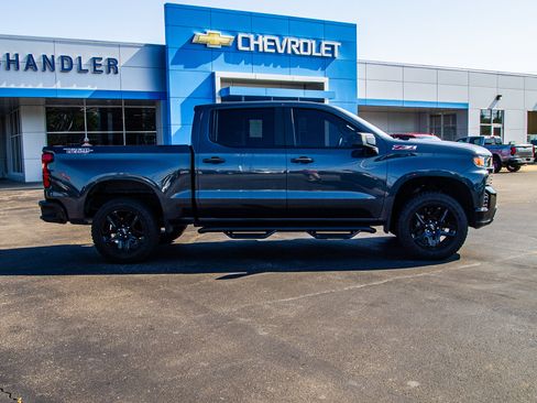 Used 2022 Chevrolet Silverado 1500 Custom Trail Boss w/ Safety Confidence Package AWD/4WD image 8