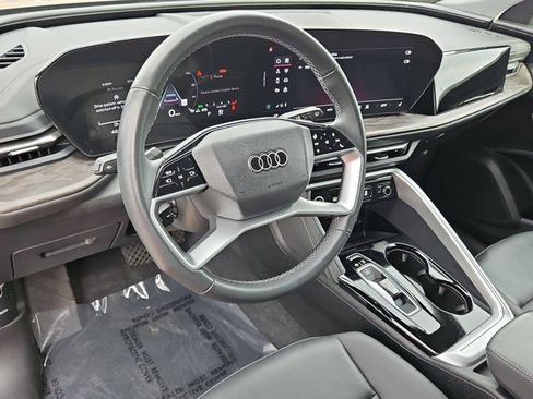 Certified 2025 Audi Q5 Premium w/ Convenience Package image 10