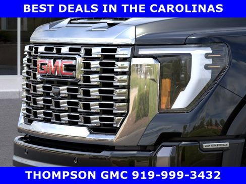 New 2026 GMC Sierra 2500 Denali w/ Denali Reserve Package AWD/4WD image 16