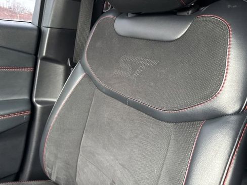 Used 2025 Ford Explorer ST image 48