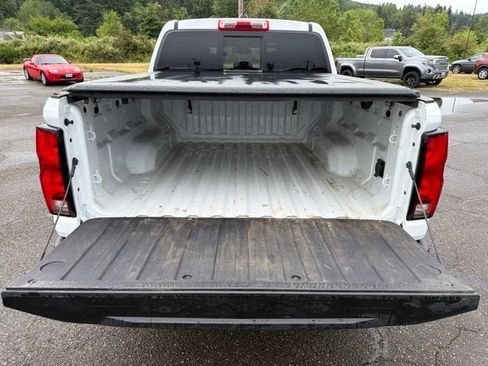 Used 2023 Chevrolet Colorado Z71 w/ Advanced Trailering Package AWD/4WD image 15
