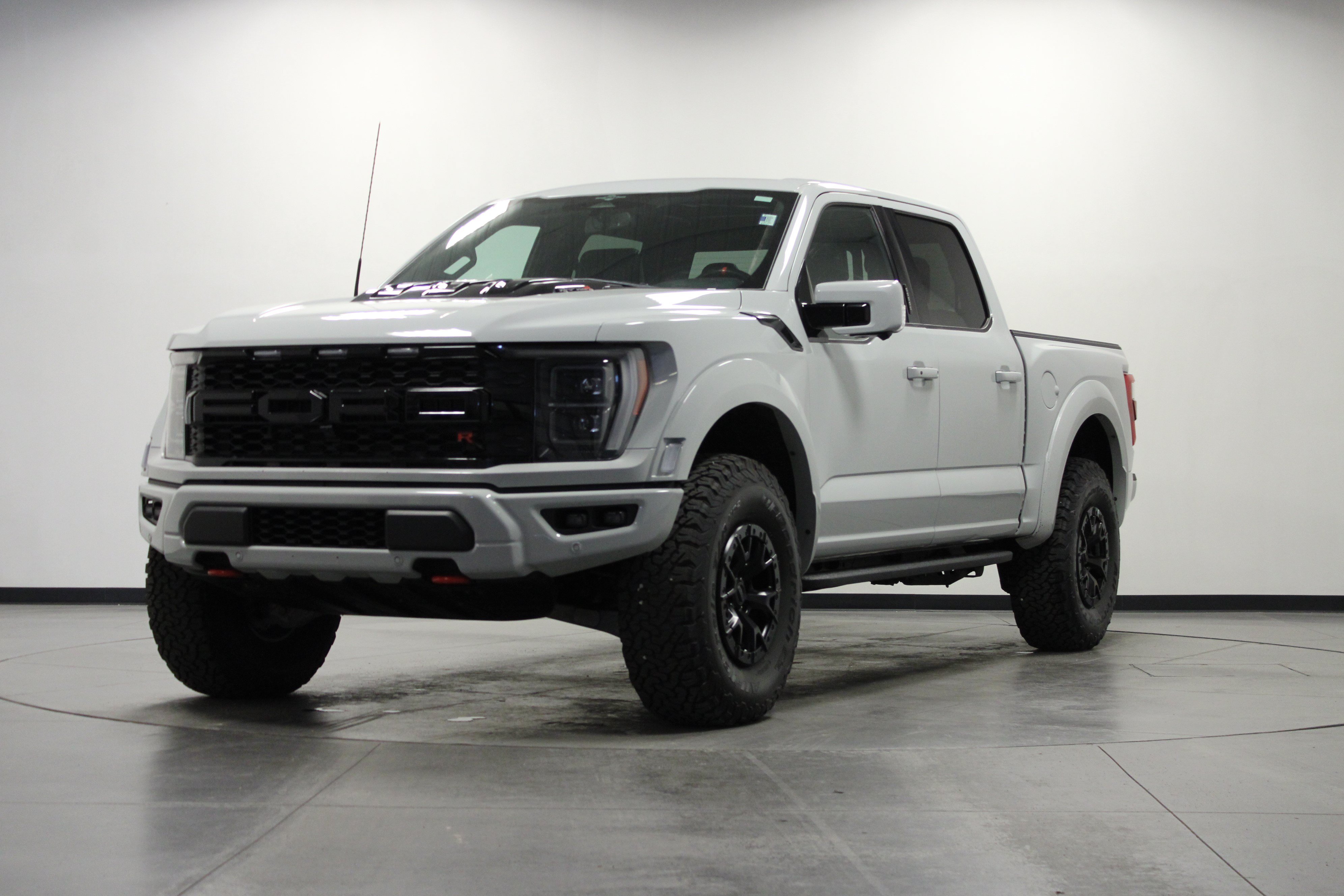 Used 2023 Ford F150 Raptor w/ Equipment Group 802A Raptor R AWD/4WD image 8