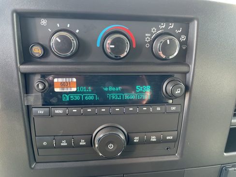 New 2025 Chevrolet Express 2500 image 10