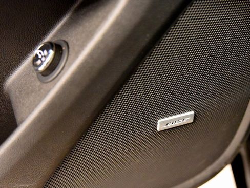 Used 2023 Chevrolet Traverse Premier w/ Redline Edition image 20