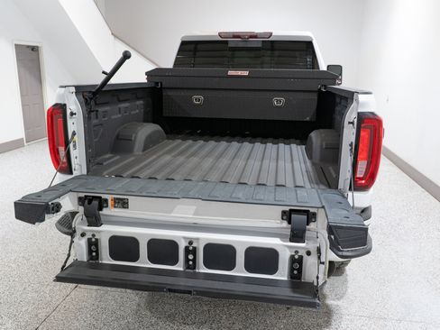 Used 2020 GMC Sierra 2500 Denali w/ Denali Ultimate Package AWD/4WD image 11