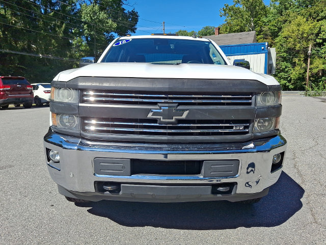 Used 2016 Chevrolet Silverado 2500 LTZ w/ LTZ Plus Package AWD/4WD image 3