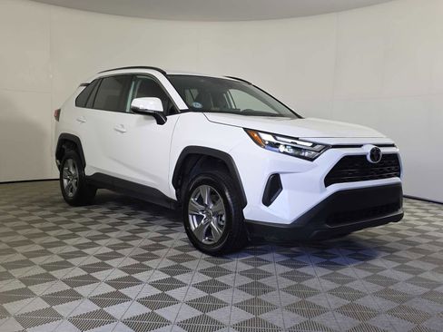 Used 2024 Toyota RAV4 XLE image 2