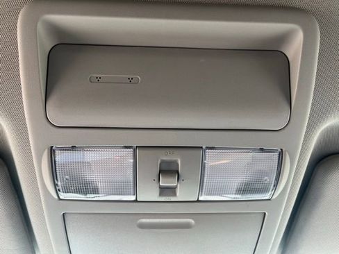 Used 2023 Nissan Frontier SV w/ Technology Package image 24