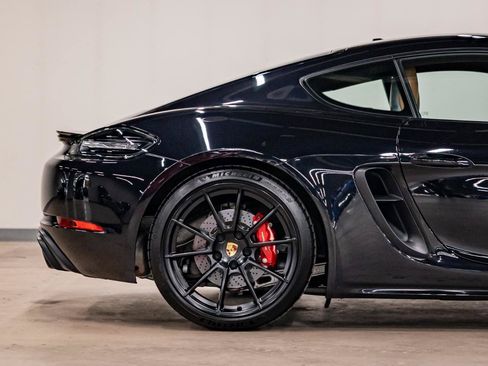 Used 2024 Porsche 718 Cayman GTS RWD image 33