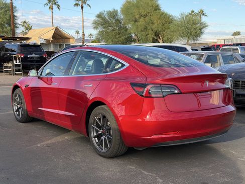 Used 2020 Tesla Model 3 Standard Range Plus image 9