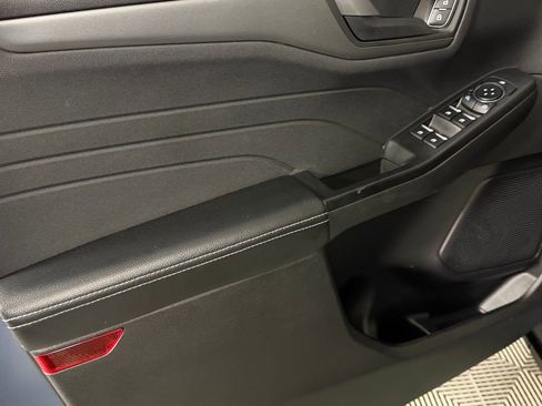 Used 2025 Ford Escape Active image 24