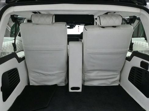 Used 2020 Cadillac Escalade ESV Platinum w/ Escalade Sport Edition AWD/4WD image 36