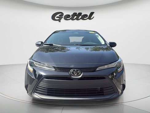 Used 2024 Toyota Corolla LE FWD image 8