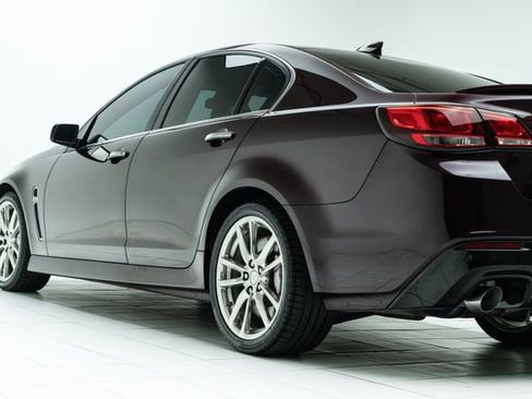 Used 2015 Chevrolet SS image 19