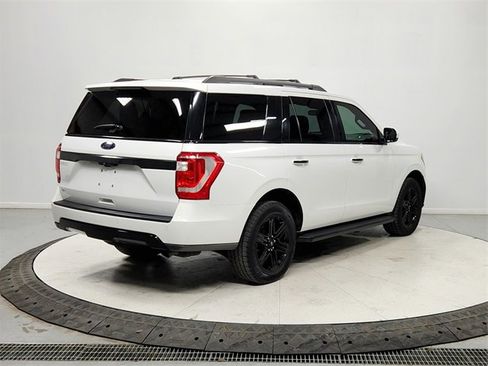 Used 2021 Ford Expedition XLT image 7