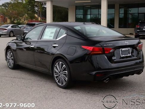 New 2025 Nissan Altima 2.5 SL image 5