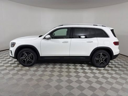 New 2026 Mercedes-Benz GLB 250 4MATIC image 4