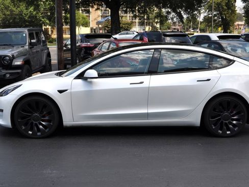 Used 2022 Tesla Model 3 Performance image 11