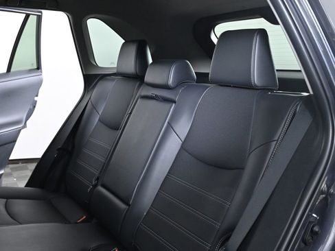 Used 2022 Toyota RAV4 Limited image 26