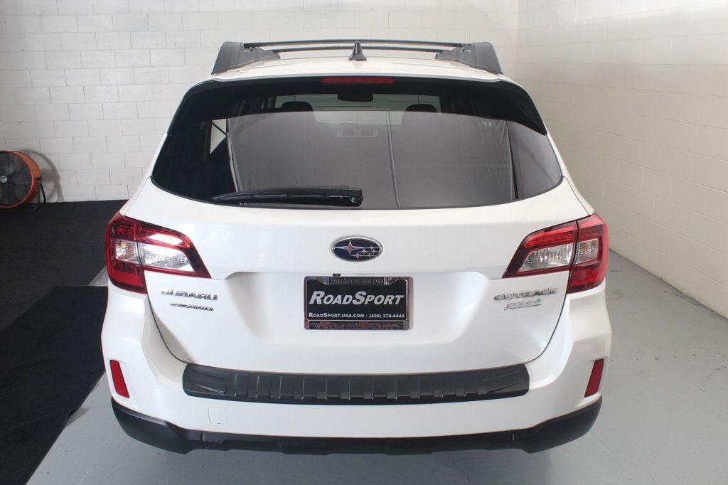 Used 2017 Subaru Outback 2.5i Premium AWD/4WD image 4