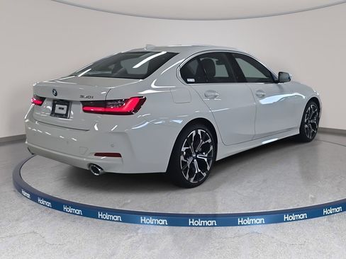 New 2026 BMW 330i Sedan w/ Convenience Package RWD image 4