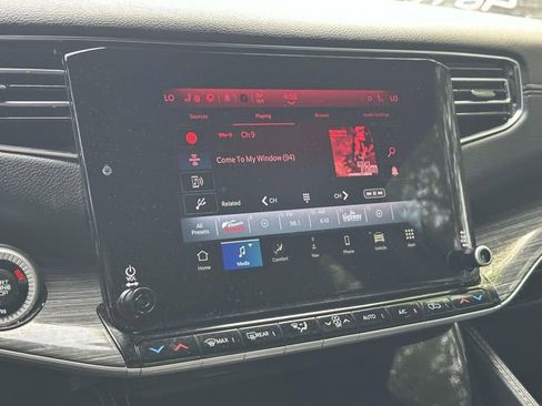 Used 2022 Jeep Wagoneer Series II image 15