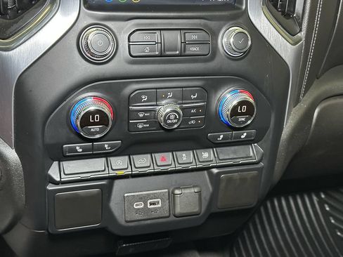 Used 2021 GMC Sierra 1500 Elevation AWD/4WD image 32