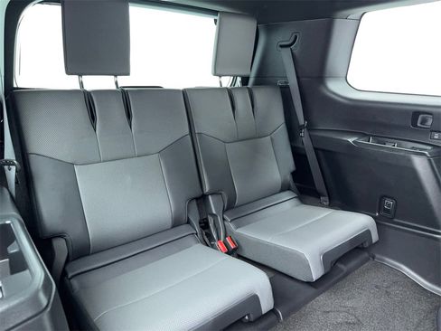 Used 2024 Lexus GX 550 image 46