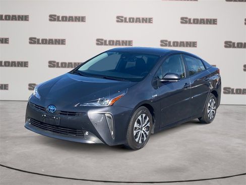 Used 2022 Toyota Prius XLE image 1