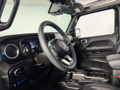 Used 2024 Jeep Wrangler High Altitude AWD/4WD image 20