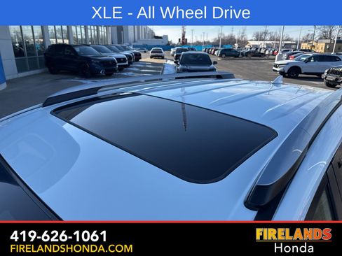 Used 2017 Toyota RAV4 XLE image 9