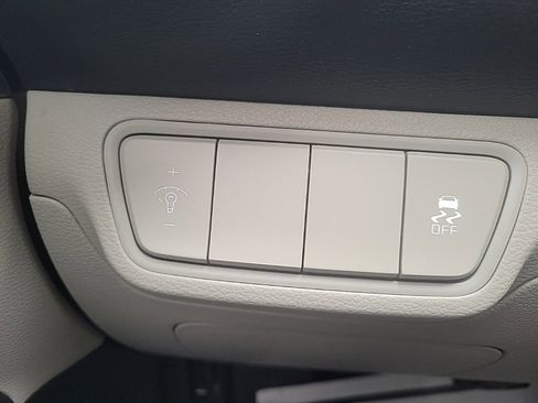 Used 2022 Kia Forte LXS image 8