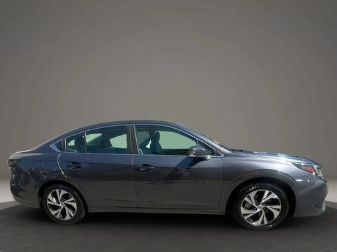 Used 2022 Subaru Legacy Premium AWD/4WD image 4