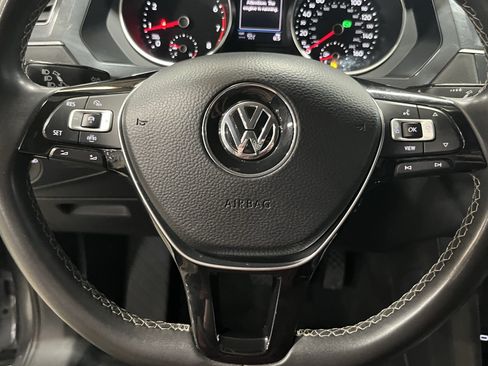 Used 2021 Volkswagen Tiguan SE AWD/4WD image 18
