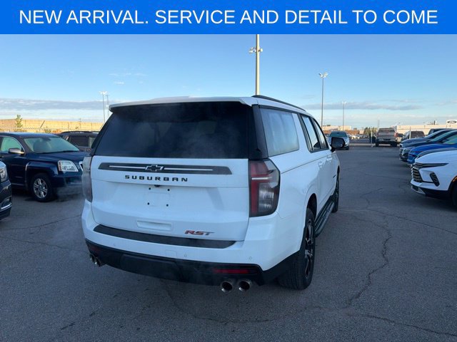 Used 2024 Chevrolet Suburban RST w/ Sport Performance Package AWD/4WD image 12