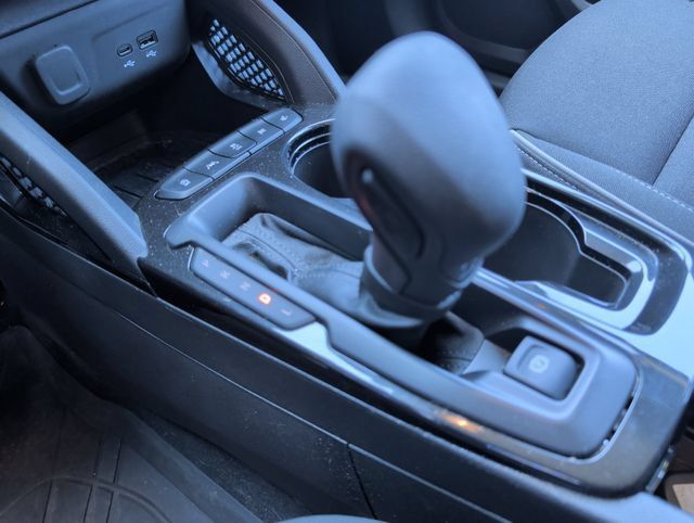 Used 2024 Chevrolet TrailBlazer LS w/ LS Convenience Package FWD image 22