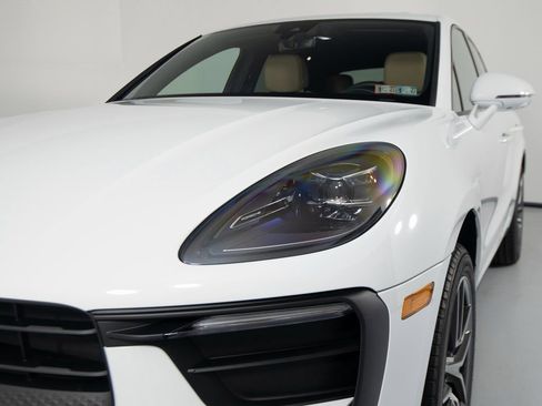 New 2026 Porsche Macan image 14