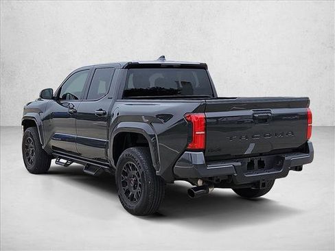Used 2025 Toyota Tacoma SR5 AWD/4WD image 8